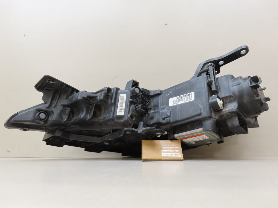 2015-2017 CHRYSLER 200 FRONT RIGHT PASSENGER SIDE HEADLIGHT HID XENON OEM