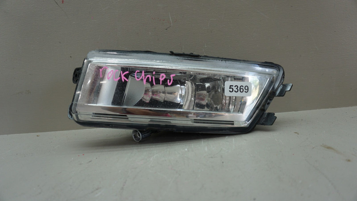 2014-2015 VOLKSWAGEN PASSAT FRONT LEFT DRIVER SIDE BUMPER FOG LIGHT LAMP OEM