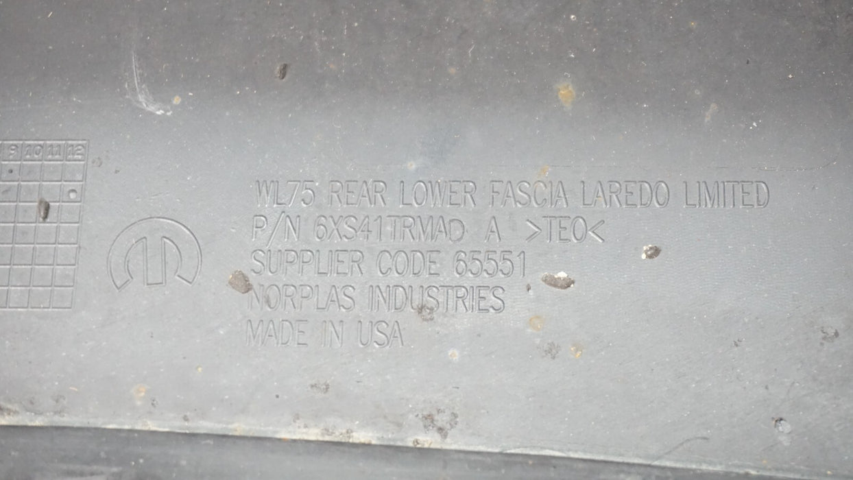 2022-2023 JEEP GRAND CHEROKEE REAR BUMPER COVER PANEL OEM
