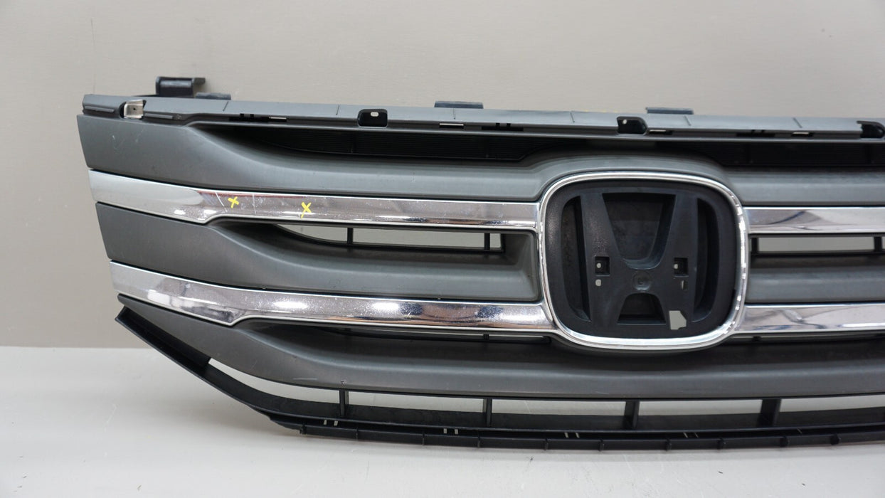 2011-2013 HONDA ODYSSEY FRONT CENTER UPPER RADIATOR GRILLE OEM