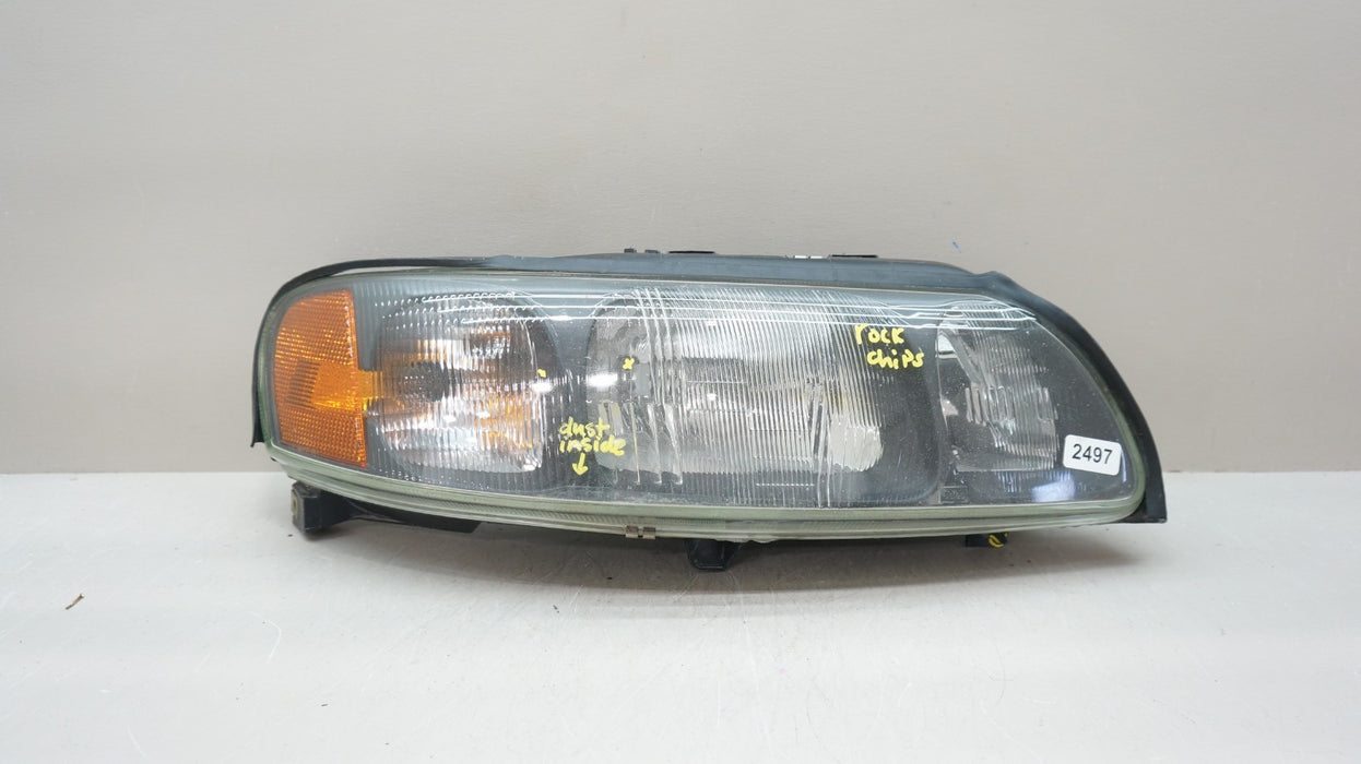 2001-2004 VOLVO S60 FRONT RIGHT PASSENGER SIDE HALOGEN HEADLIGHT OEM