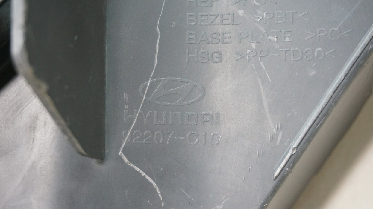 2015-2017 HYUNDAI SONATA FRONT LEFT DRIVER SIDE FOG LIGHT OEM 92207-C10
