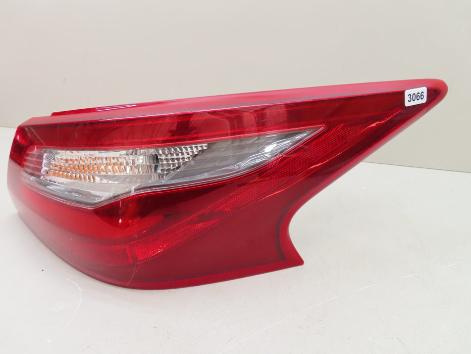 2016 2017 2018 NISSAN ALTIMA RIGHT TAIL LIGHT LAMP OEM