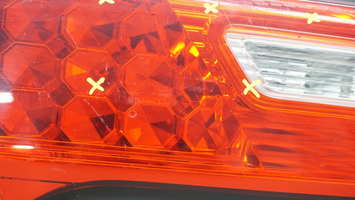 2016-2018 HONDA HR-V REAR LH LEFT DRIVER SIDE INNER TAIL LIGHT OEM