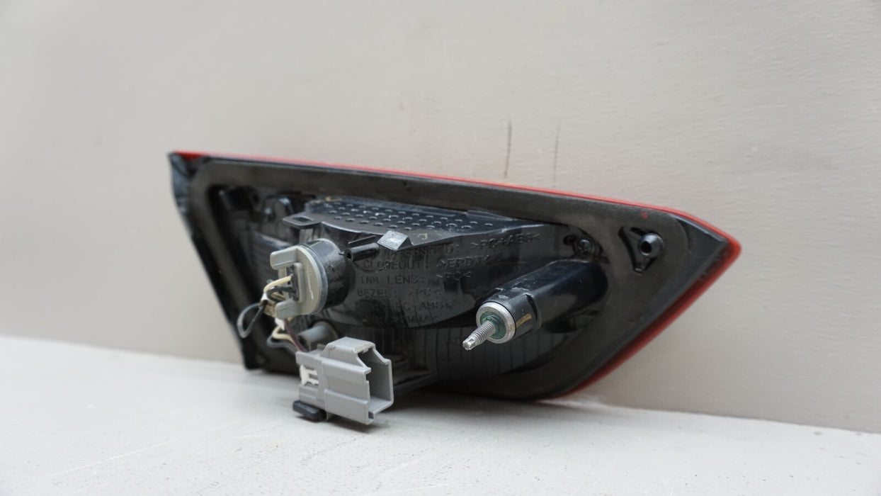 2016-2020 CHEVROLET MALIBU REAR RIGHT PASSENGER SIDE INNER TAIL LIGHT OEM