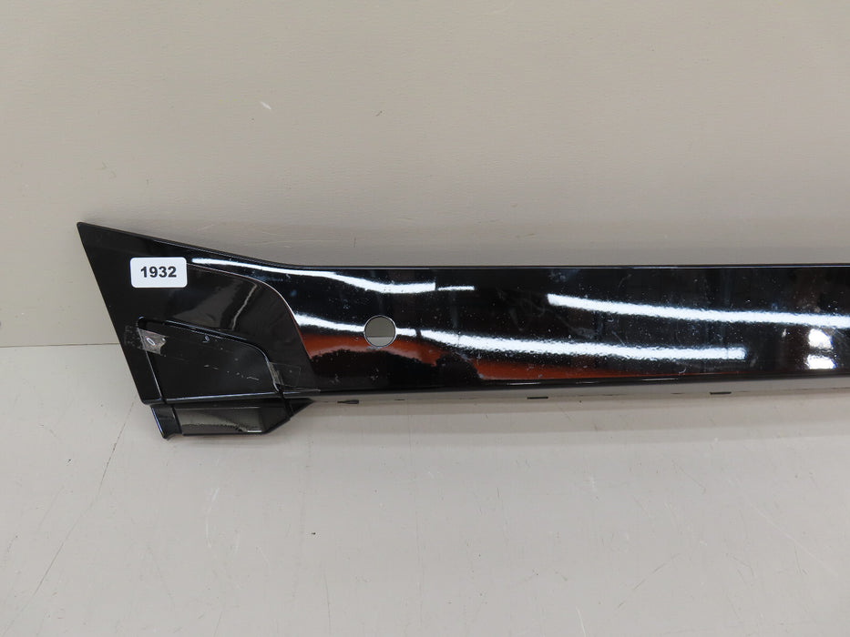 2021-2023 BMW X4 FRONT CENTER LOWER BUMPER TRIM MOLDING OEM