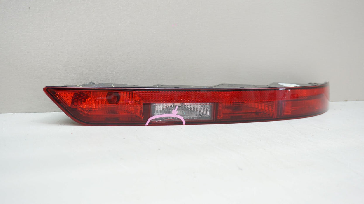 2018-2020 AUDI Q5 SQ5 REAR RIGHT PASSENGER SIDE BUMPER REFLECTOR OEM 80A945070E