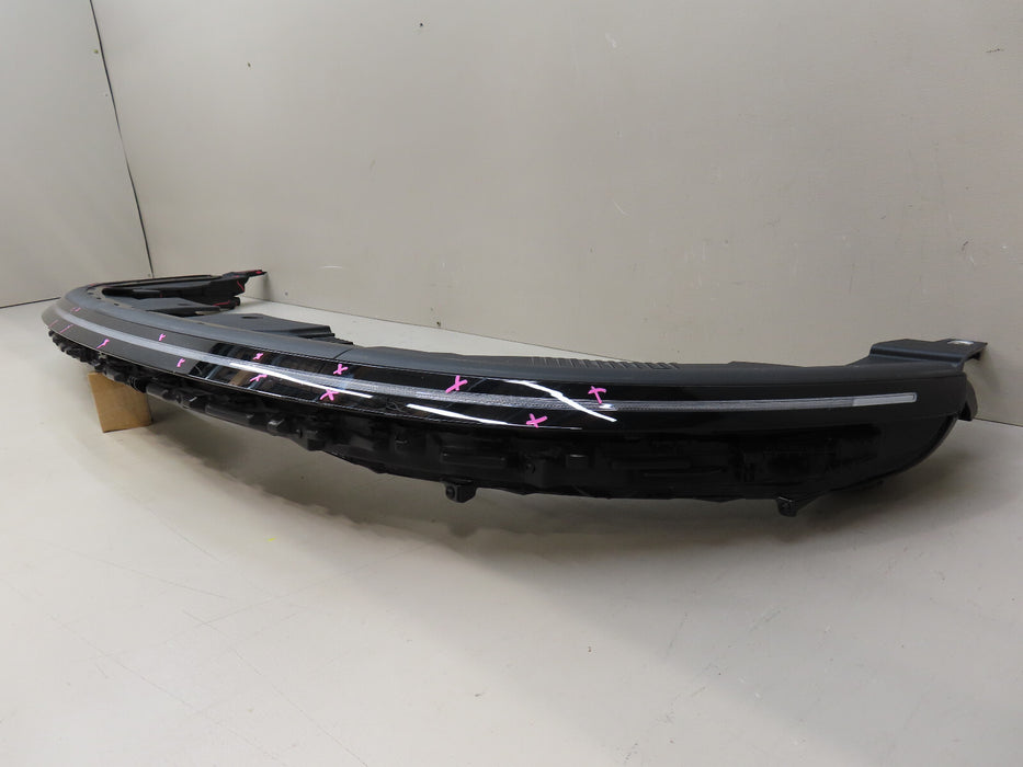 2024-2025 HYUNDAI KONA DAYTIME RUNNING LIGHT FRONT CENTER LED LAMP OEM 92209-BE