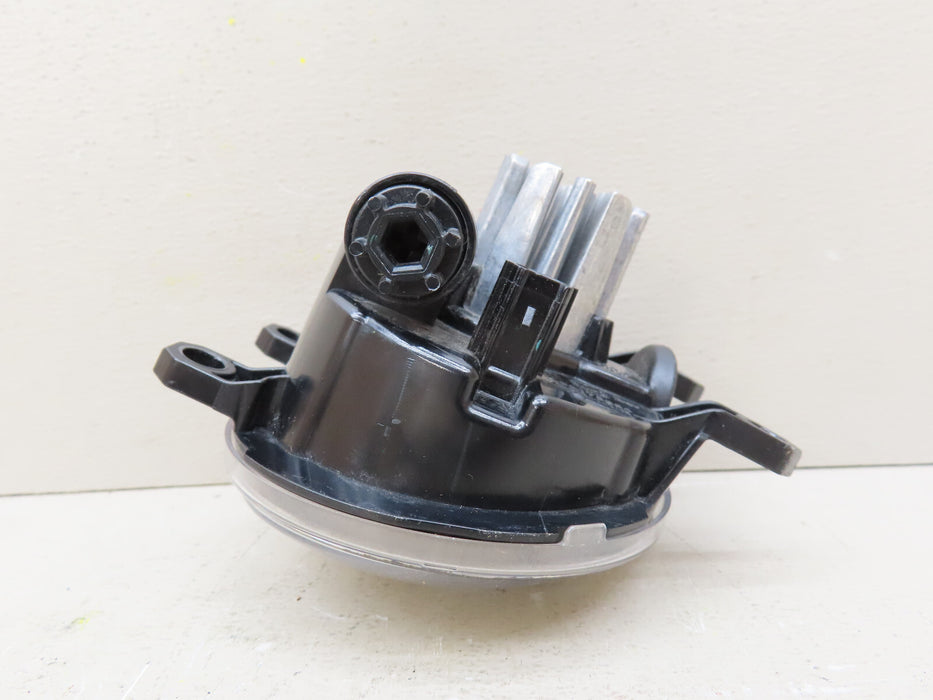 2021-2023 TOYOTA SIENNA FRONT RIGHT PASSENGER SIDE FOG LIGHT OEM 81210-08040