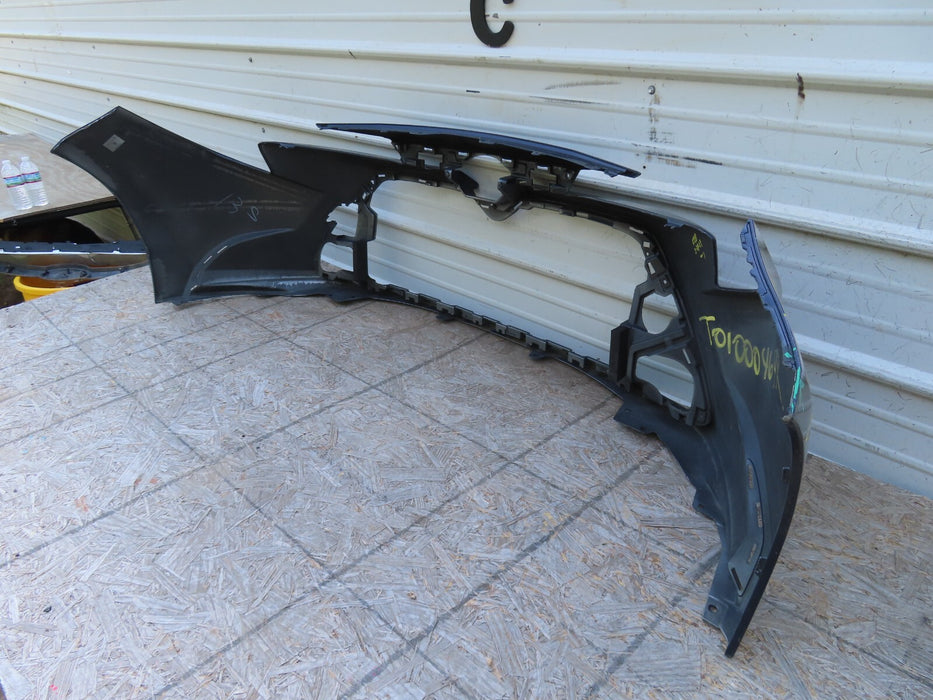2019-2020 TOYOTA COROLLA HATCHBACK FRONT BUMPER COVER PANEL OEM 1903136911