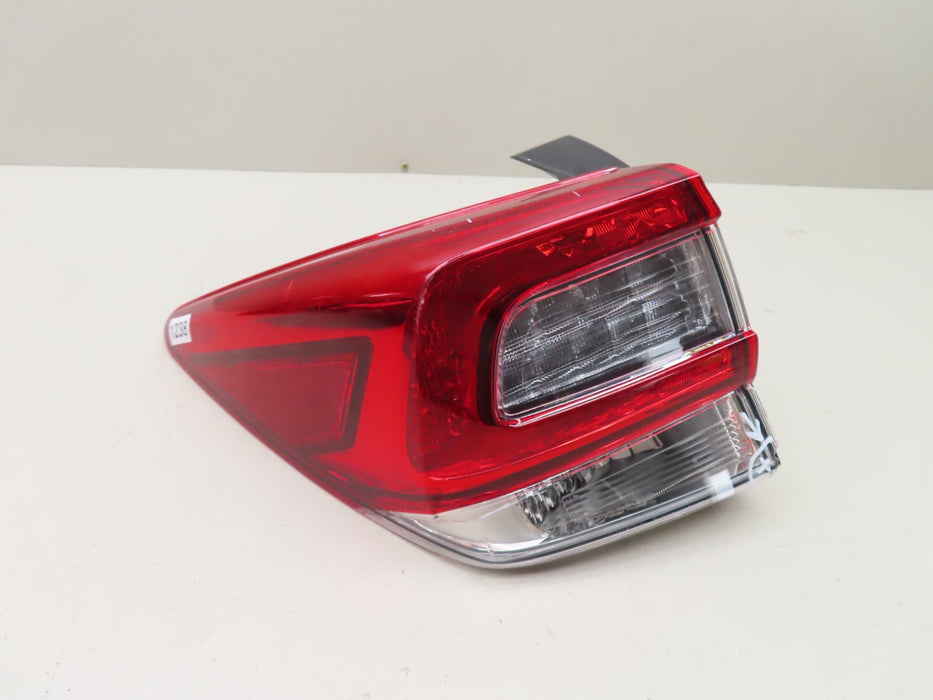 2017-2019 SUBARU CROSSTREK REAR LEFT DRIVER SIDE TAILLIGHT LAMP ASSEMBLY OEM