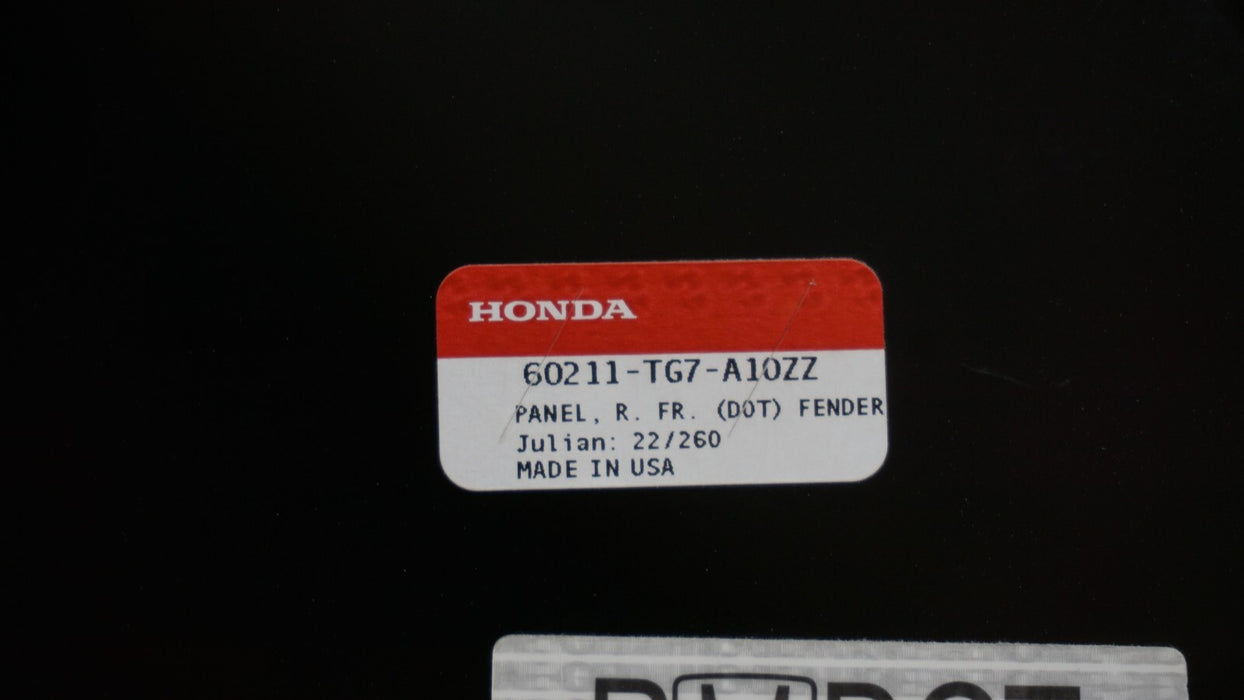 NEW 2016-2018 HONDA PILOT RIGHT PASSENGERS SIDE FENDER OEM 60211-TG7-A1077
