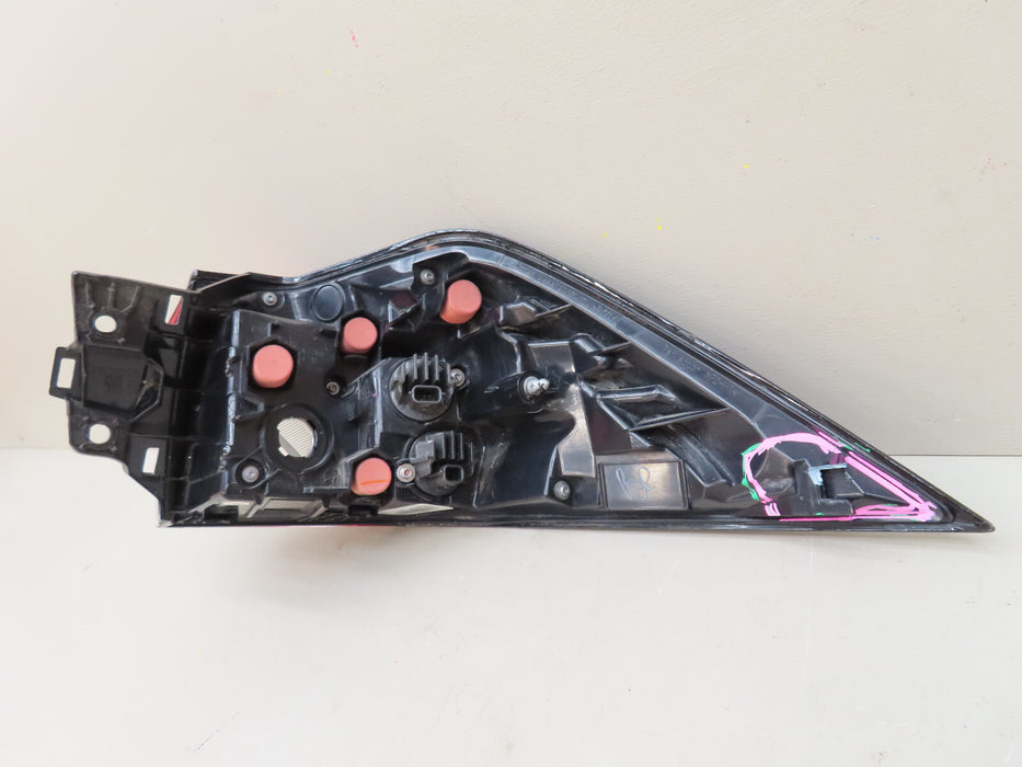 2019-2022 TOYOTA RAV4 REAR LEFT DRIVER SIDE TAIL LIGHT OEM 81560-0R09000