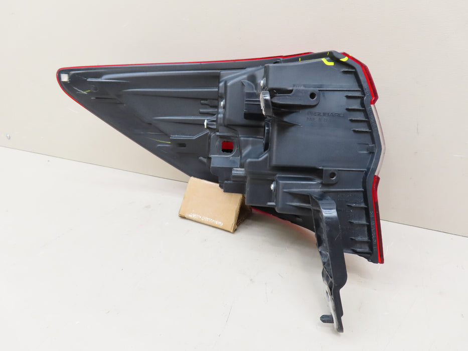 2015-2019 SUBARU OUTBACK REAR RIGHT PASSENGER SIDE TAIL LIGHT OEM