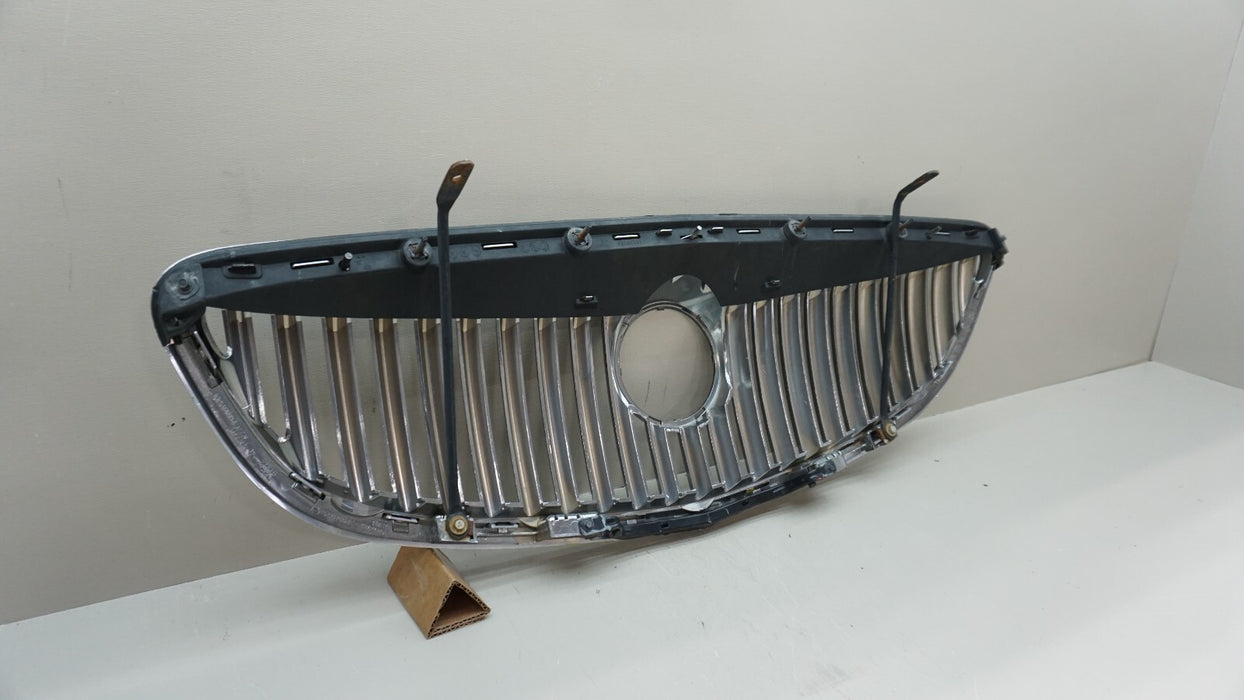 2008-2012 BUICK ENCLAVE FRONT CENTER RADIATOR GRILLE OEM 15297924