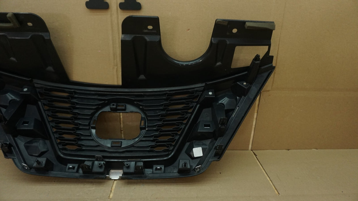 2017-2020 NISSAN ROGUE FRONT BUMPER GRILLE GRILL  W/ CHROME OEM 62310 9TG0A