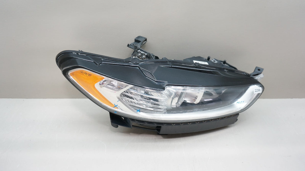 2013-2016 FORD FUSION FRONT RIGHT SIDE HALOGEN HEADLIGHT OEM DS73-13W029-CD
