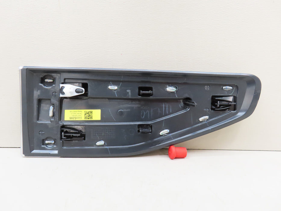 GMC FRONT LEFT DRIVER SIDE FENDER VENT OEM