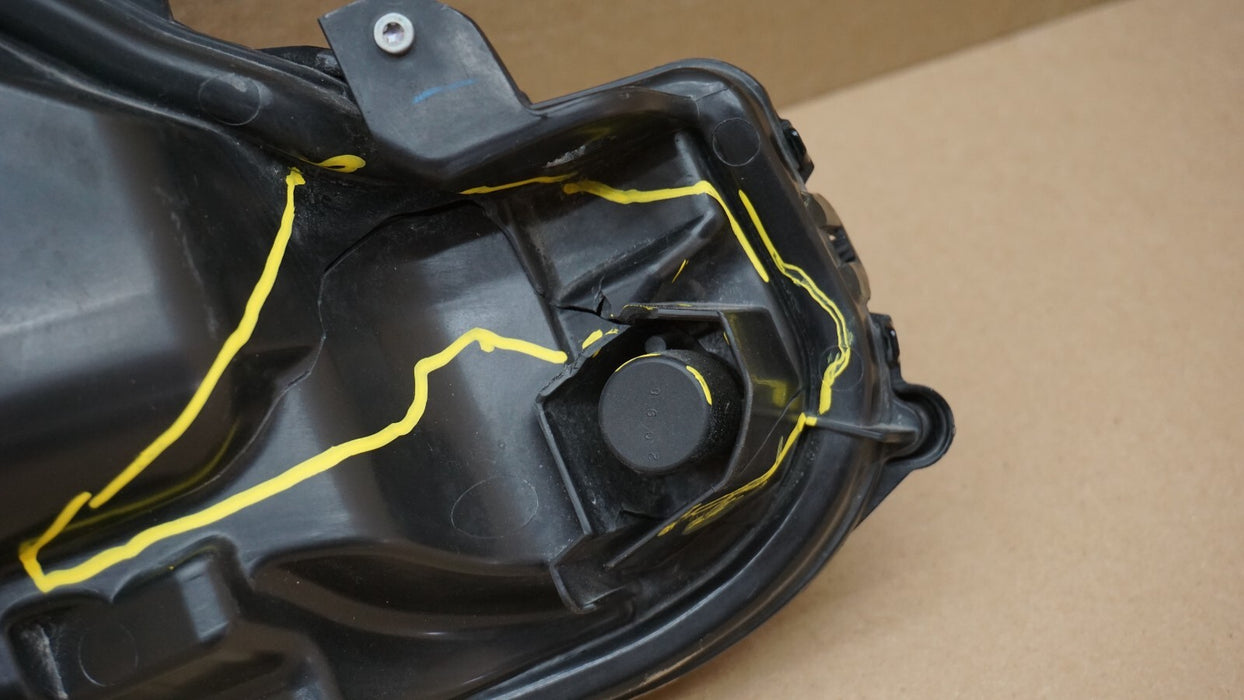 2018-2019 TOYOTA CAMRY FRONT LEFT LH DRIVERS HEADLIGHT OEM 18 19