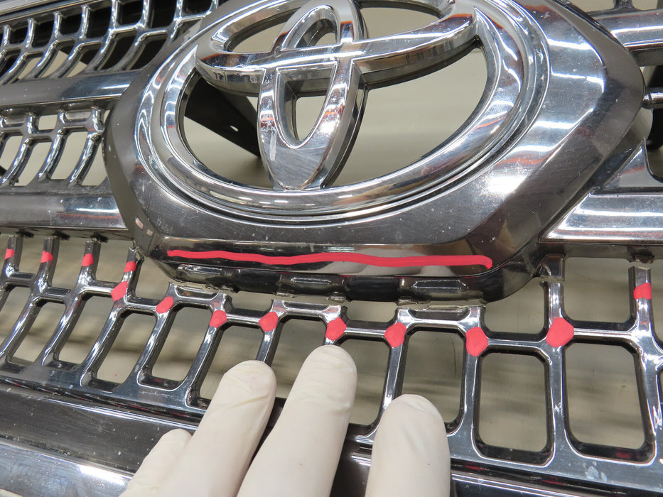 2016-2023 TOYOTA TACOMA FRONT RADIATOR GRILLE OEM 53113-04040