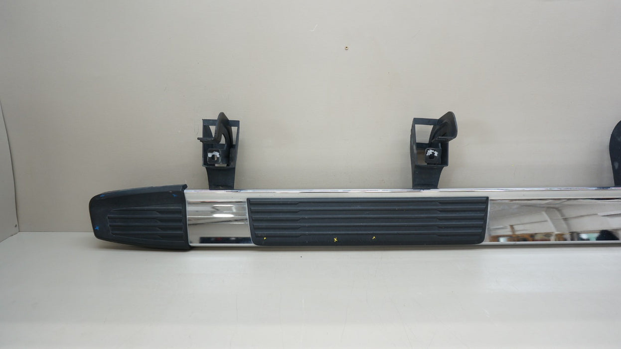 2019-2024 CHEVROLET SILVERADO / SIERRA 1500 RIGHT RUNNING BOARD OEM 84016710