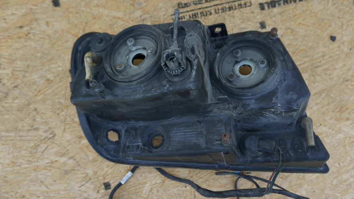 99 00 01 02 03 04 JEEP GRAND CHEROKEE LEFT FRONT HEADLIGHT OEM