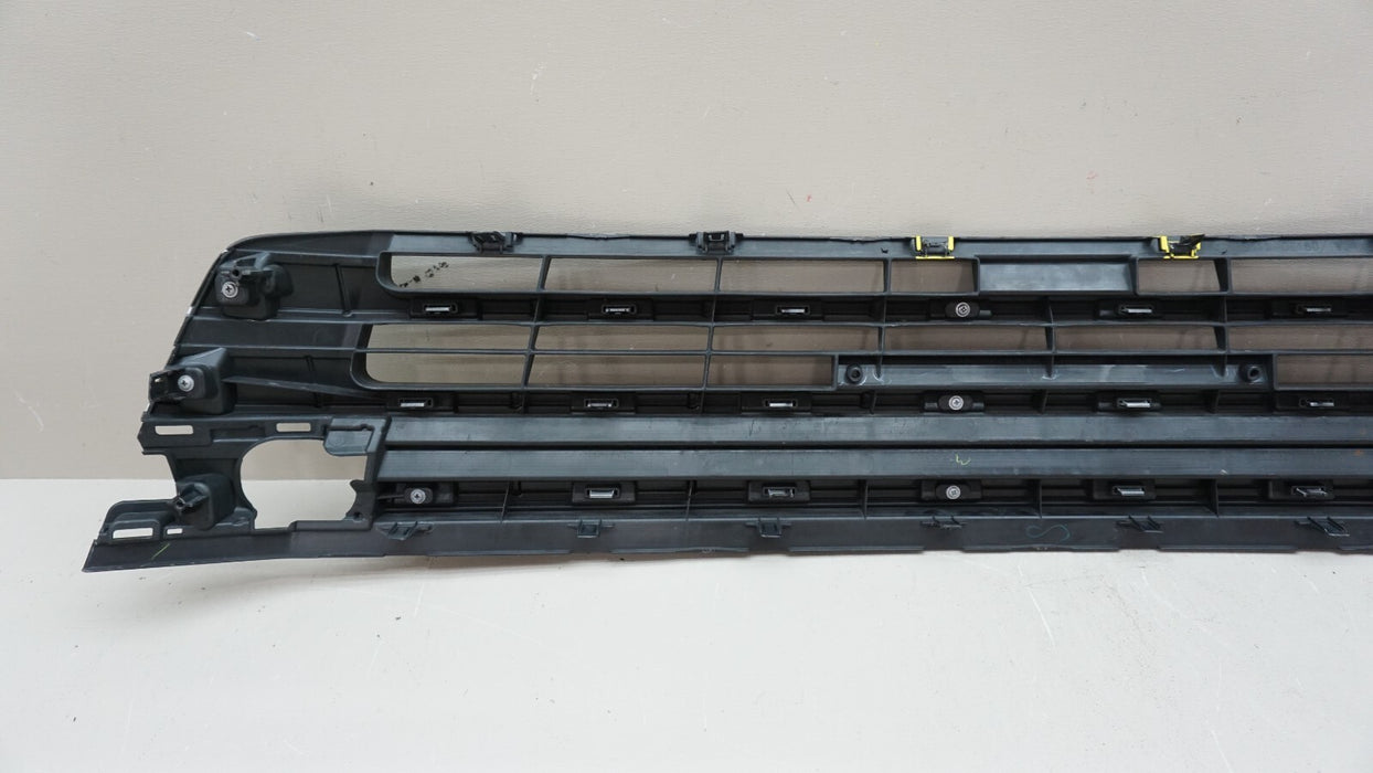 2017-2019 TOYOTA HIGHLANDER FRONT LOWER GRILLE 53102-0E070 OEM 17 18 19