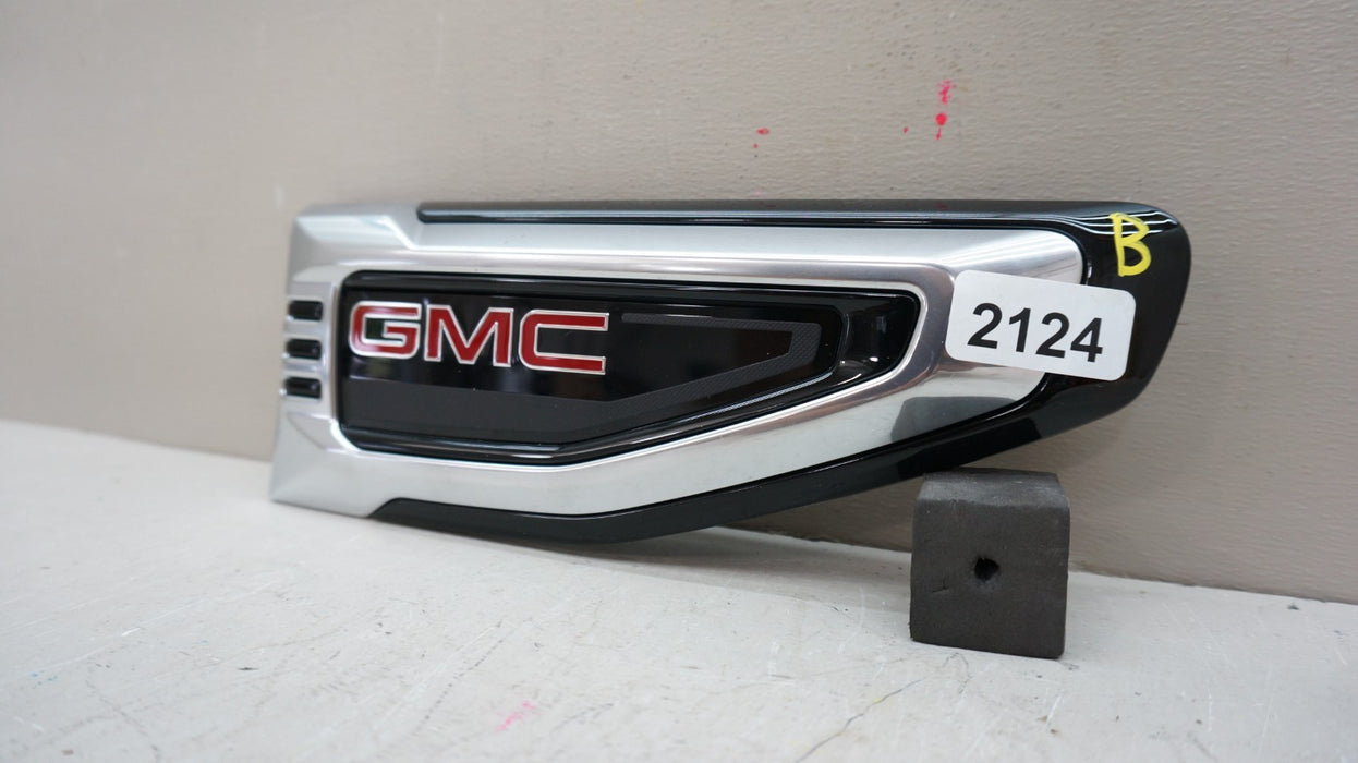 2025-2026 GMC YUKON FRONT RIGHT PASSENGER SIDE FENDER EMBLEM BADGE OEM