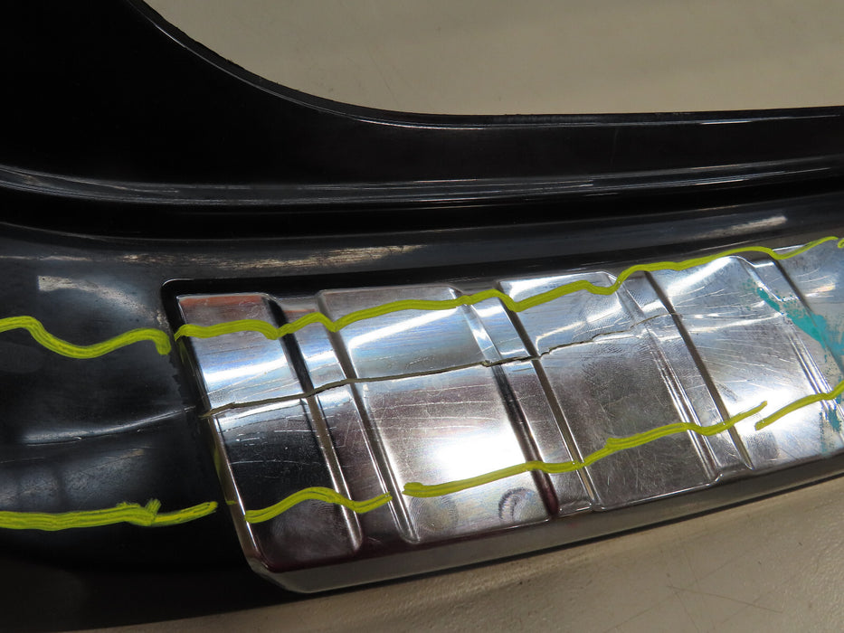 2018-2020 VOLKSWAGEN ATLAS REAR BUMPER COVER OEM 3CN807421
