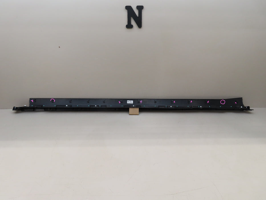 2020-2024 CADILLAC XT6 RIGHT PASSENGER SIDE ROCKER SKIRT PANEL OEM 84796618