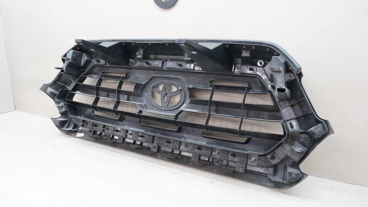 2016-2019 TOYOTA TACOMA FRONT RADIATOR GRILLE GRILL 53114-04140 OEM