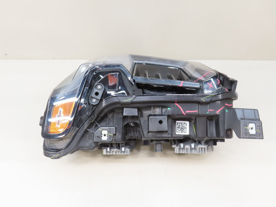 2024 2025 CHEVROLET SILVERADO 2500 3500 FRONT RIGHT PASSENGER HEADLIGHT OEM 3379