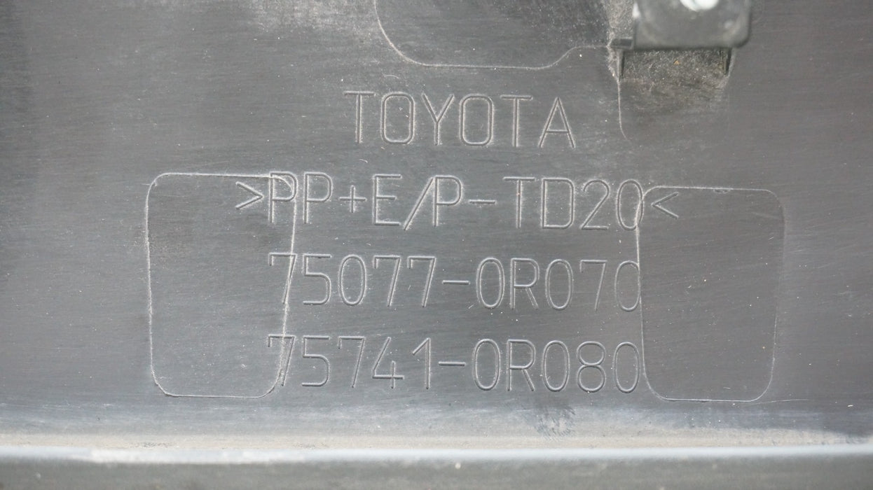 2019-2025 TOYOTA RAV4 REAR RIGHT LOWER DOOR MOLDING COVER OEM 75077-0R070