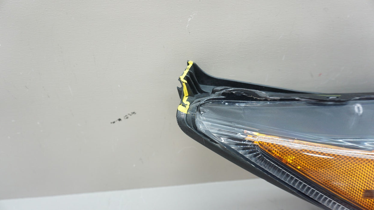 2014-2019 FORD FIESTA FRONT RH RIGHT PASSENGER SIDE HALOGEN HEADLIGHT OEM