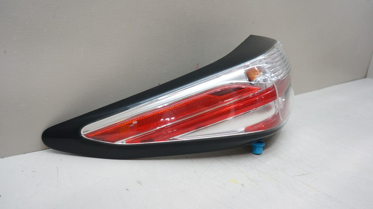 2015-2018 NISSAN MURANO REAR LEFT DRIVER SIDE OUTER TAIL LIGHT OEM