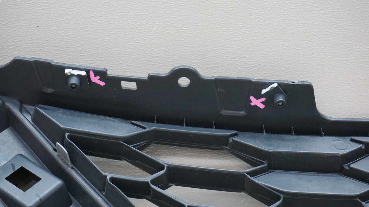 2016-2018 NISSAN SENTRA FRONT UPPER GRILLE 62310 3YU0A OEM 16 17 18