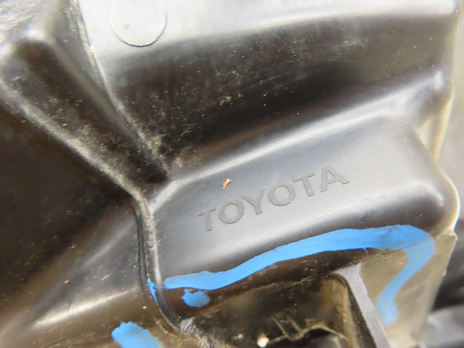 2017-2019 TOYOTA HIGHLANDER FRONT LEFT DRIVER SIDE HEADLIGHT HALOGEN OEM