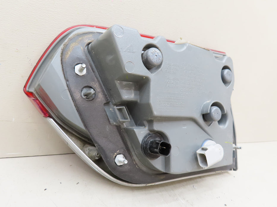 2014-2018 JEEP GRAND CHEROKEE INNER LEFT TAILLIGHT LAMP OEM
