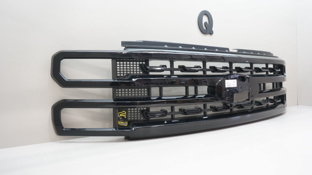 2023-2025 FORD F250 F350 SUPER DUTY FRONT BUMPER GRILLE OEM PC3B-8A164