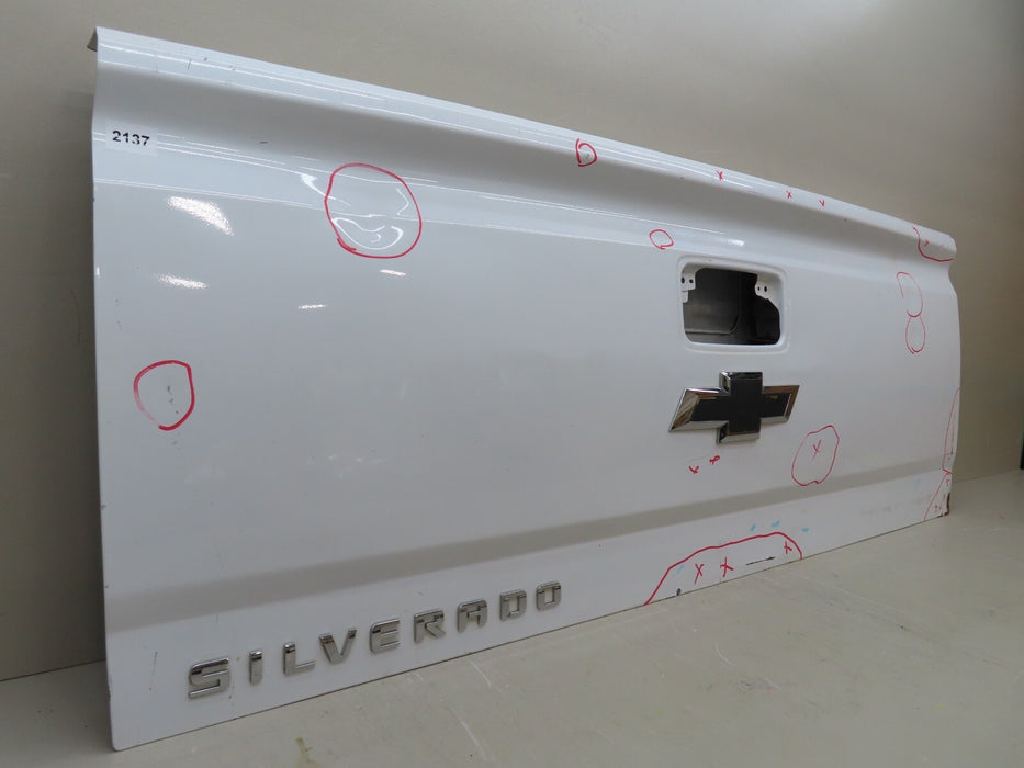 2016-2018 CHEVROLET SILVERADO 1500 2500 3500 HD REAR TAILGATE W/ EMBLEM OEM
