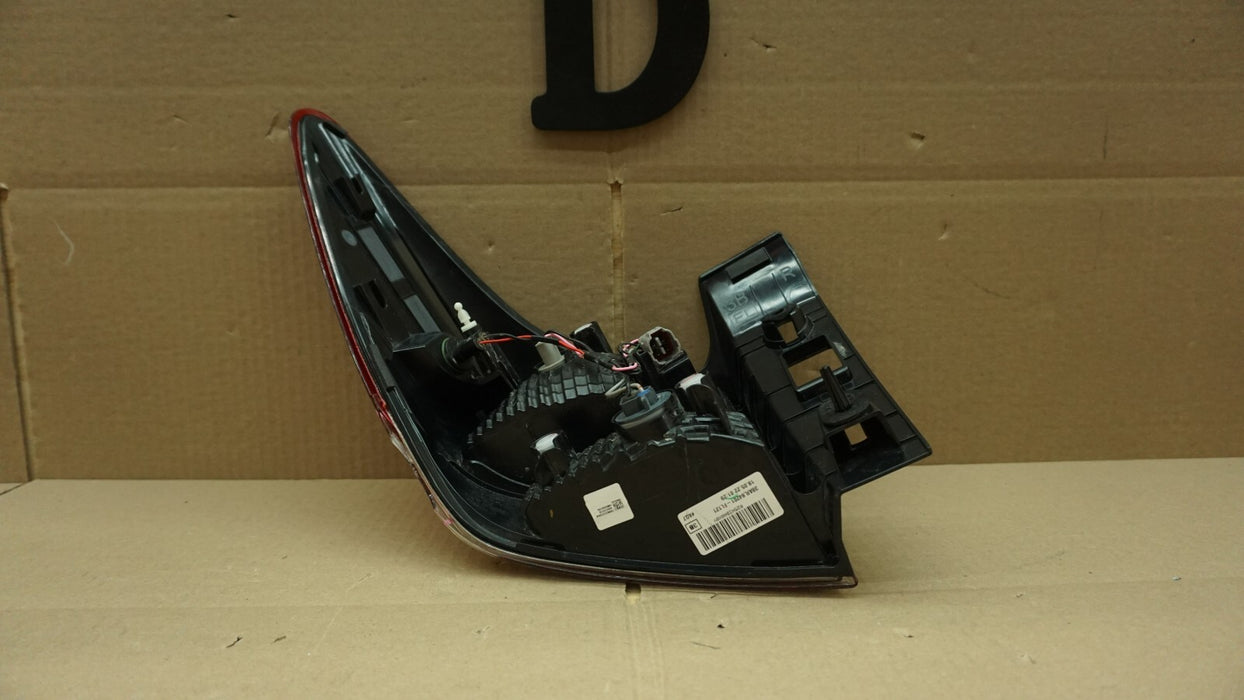 2021-2O22 SUBARU CROSSTREK RIGHT PASSENGER SIDE TAIL LIGHT LED OEM 84201-FL121