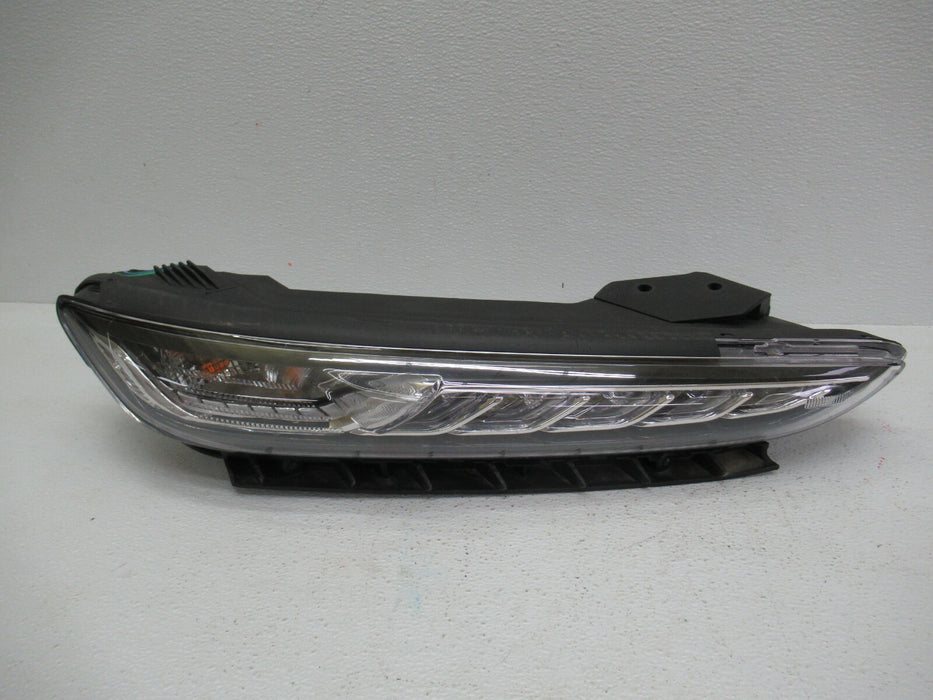 2018-2020 HYUNDAI KONA FRONT RIGHT PASSENGER SIDE DAYLIGHT RUNNING LAMP LED OEM
