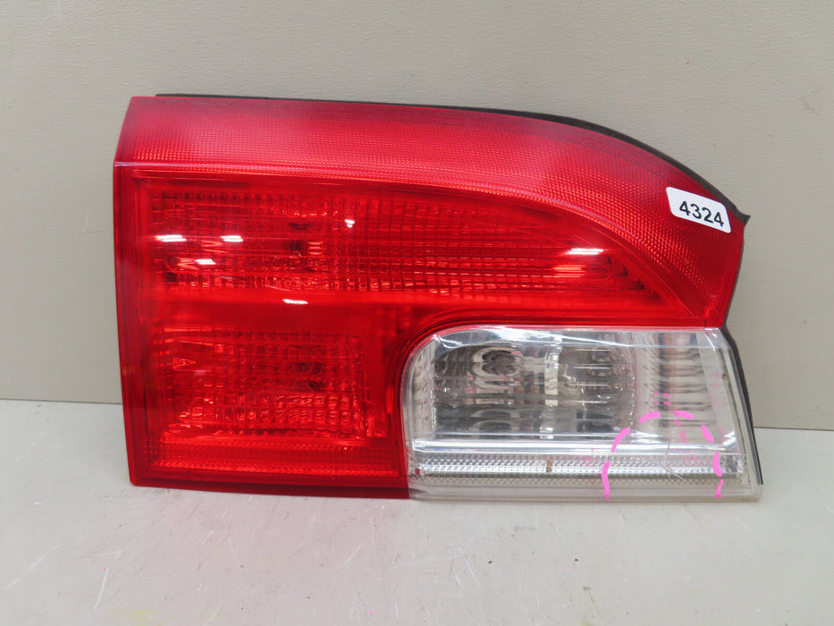 2010-2017 GMC TERRAIN LEFT DRIVER SIDE INNER TAIL LIGHT OEM