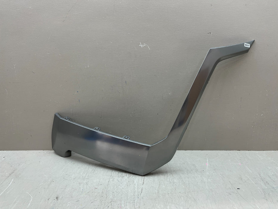 2023-2025 HYUNDAI PALISADE RIGHT PASSENGER FRONT BUMPER MOLDING OEM 86596-S8SA0