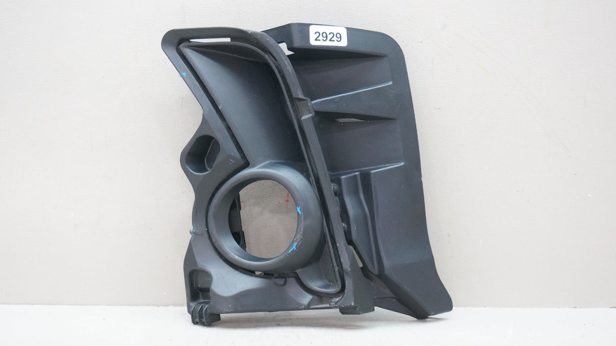 2017-2019 TOYOTA HIGHLANDER FRONT LEFT LOWER FOG LIGHT TRIM MOLDING 52040-0E030