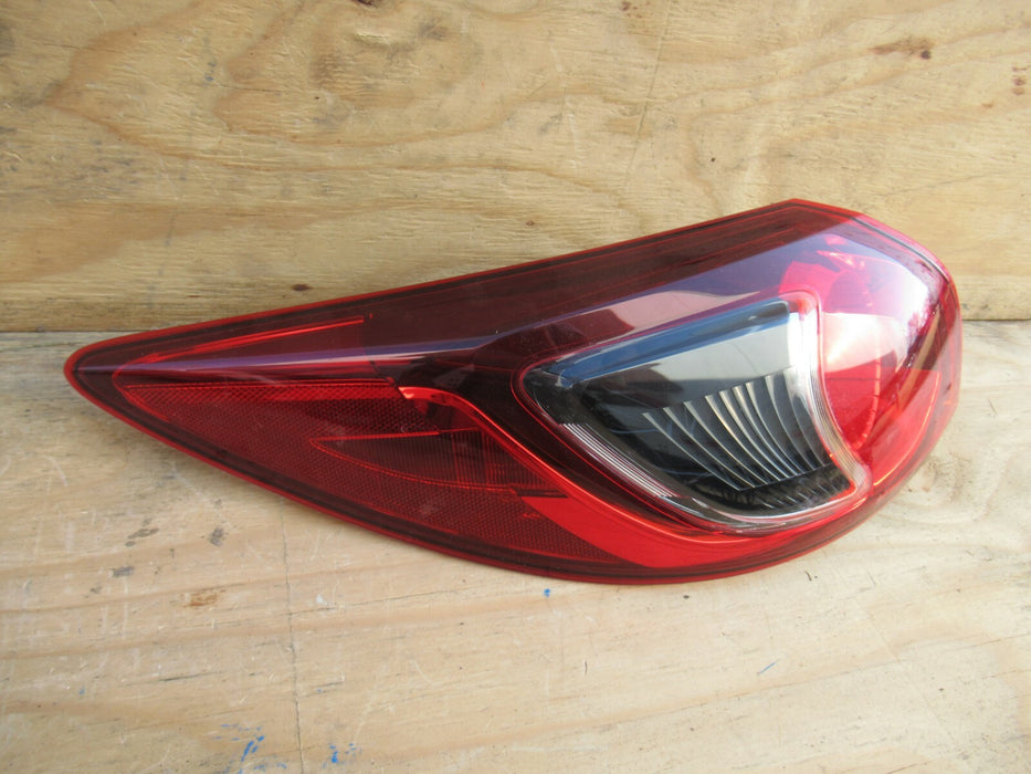 2013-2016 MAZDA CX-5 REAR LEFT DRIVER SIDE OUTER TAIL LIGHT STOP BRAKE LAMP OEM