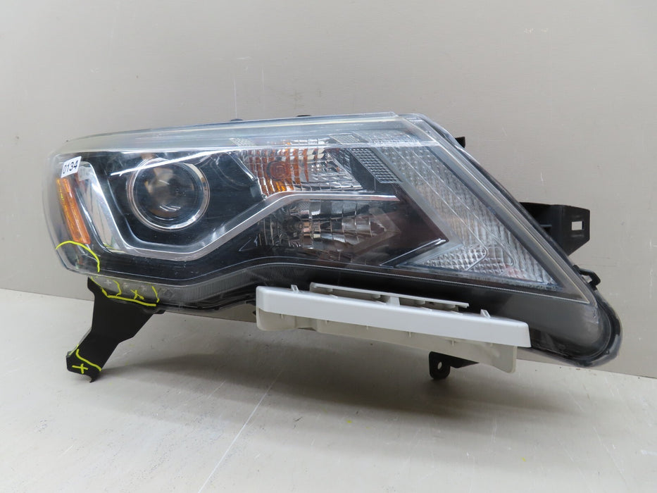 2017-2019 NISSAN PATHFINDER FRONT RIGHT PASSENGER HEADLIGHT LAMP HALOGEN OEM