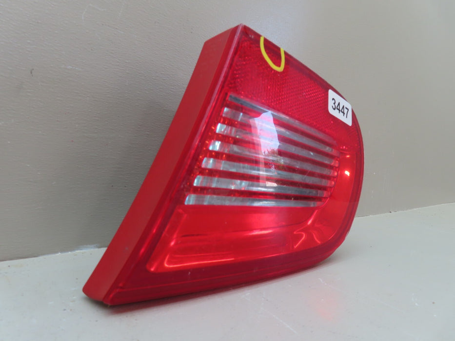 2007-2011 VOLKSWAGEN EOS REAR RIGHT SIDE INNER TAIL LIGHT BRAKE STOP LAMP OEM