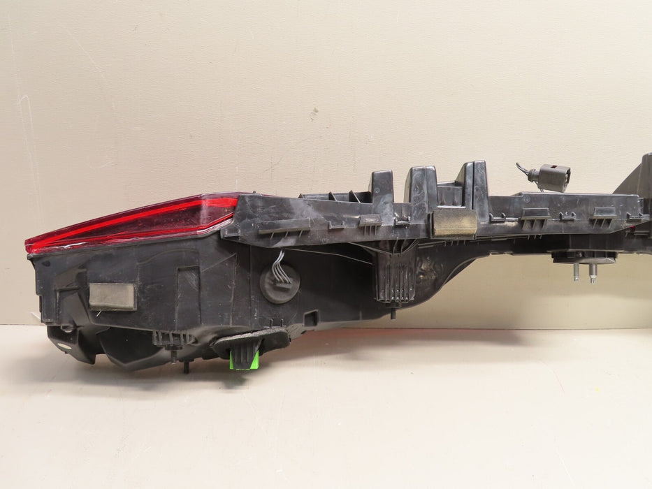 2019 2020 2021 AUDI Q8 RS Q8 CENTER BRAKE TAIL LIGHT LED OEM