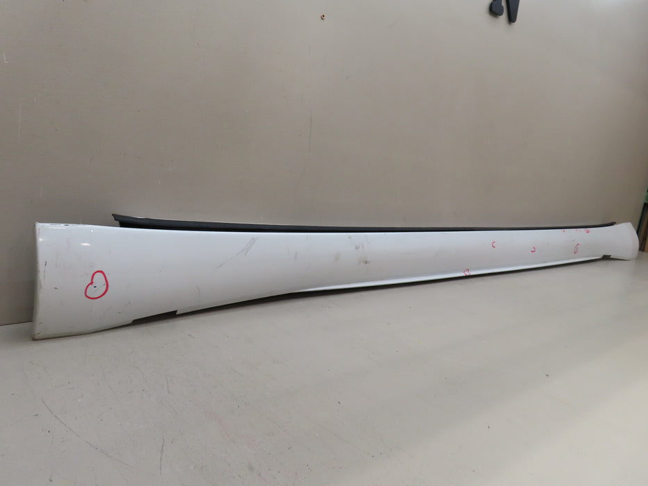 2018-2021 BUICK ENCLAVE RIGHT PASSENGER SIDE SKIRT ROCKER PANEL OEM
